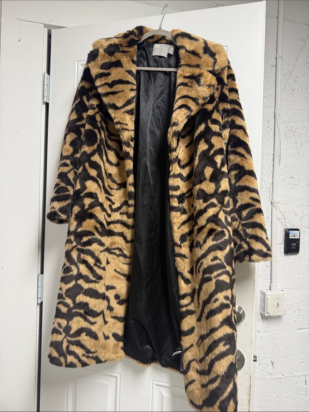 Faux Fur Tiger-Print Long Coat - Brown/Black ASOS - Size 4 NEVER WORN COAT